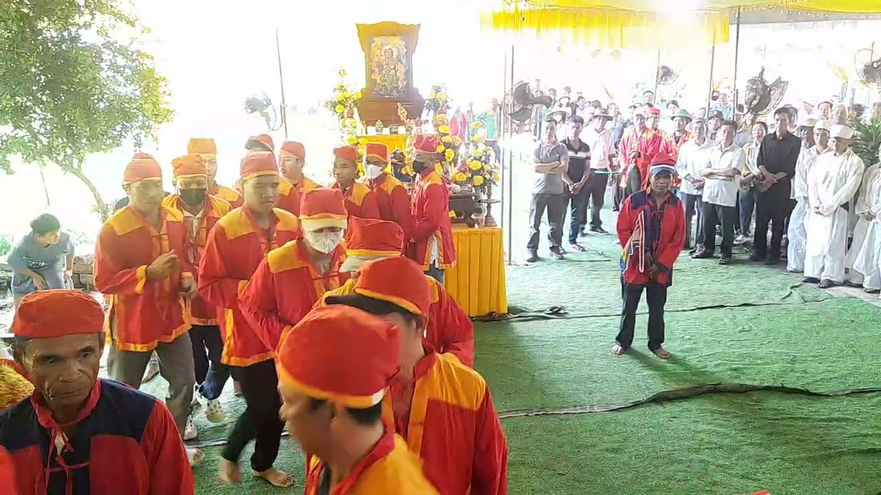 Lễ tam xà tứ trụ!