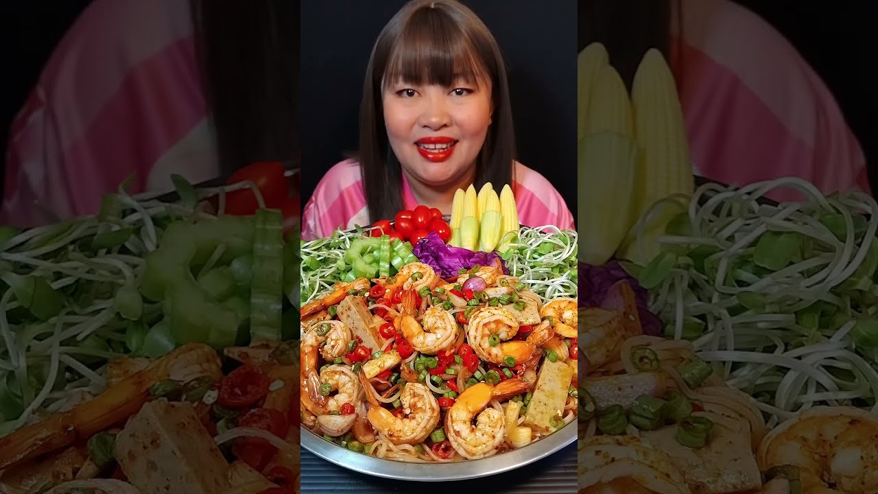 ยำขนมจีนใส่กุ้งใส่หมูยอ เผ็ดจัดจ้านแซ่บนัวมาก กินกับมะระจีนกรอบๆอร่อยสุดๆ @ตั้งใจกิน