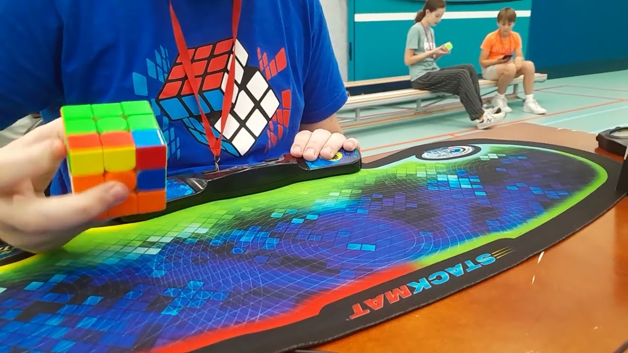 39.85 | 3x3 One-Handed Final solve 1 | Amsterdam Open 2023
