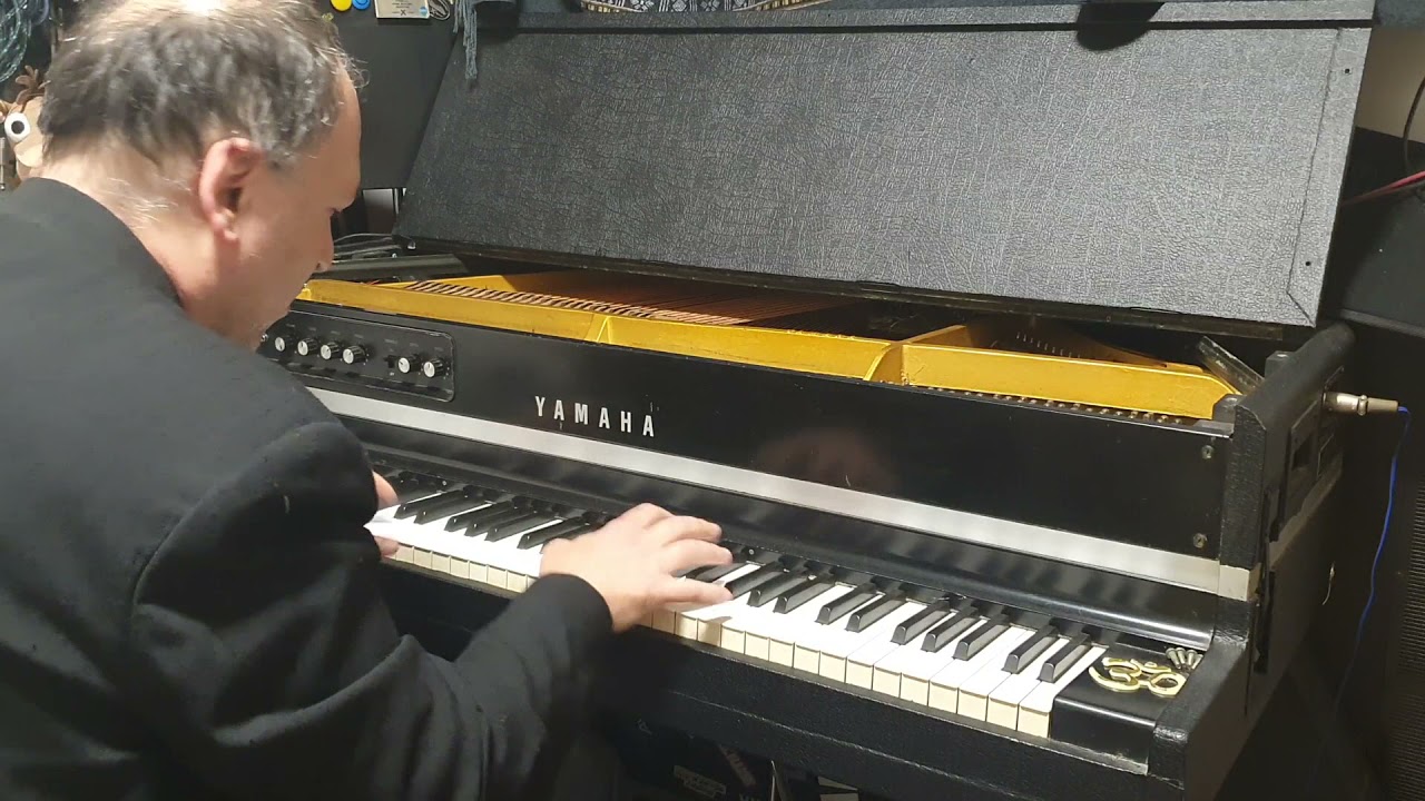 Pablo Olivera - A Los Jóvenes De Ayer - Charly García Feliz Cumple 70!