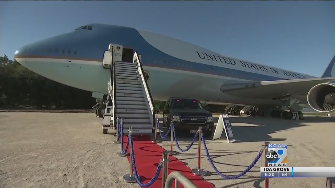 Replica Air Force One Museum Opens
