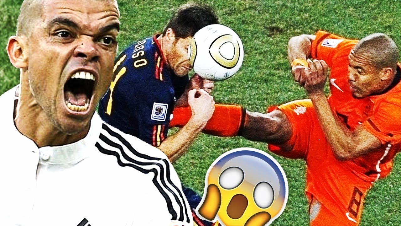 I 20 FALLI PI&Ugrave; CATTIVI DELLA STORIA DEL CALCIO!! (pepe, suarez, melo, de jong)
