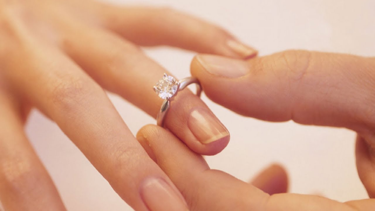 戴了20年的戒指才知道，这才是最正确的戴法，很多人都戴错了