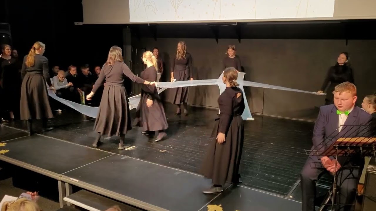 30-lecie ZSS - TANIEC ZE WSTĘGAMI
