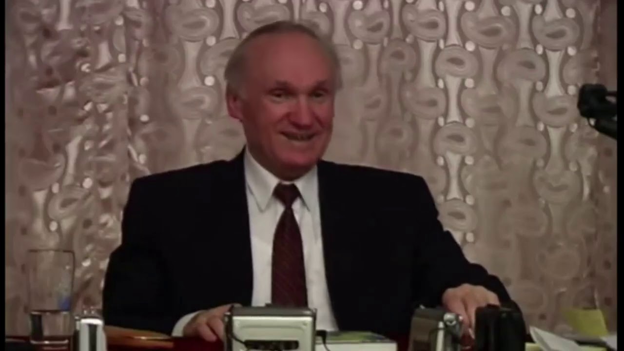 А И.Осипов.В каббале цифры имеют значение.Для христиан хоть тридцать три шестерки ничего не значат.