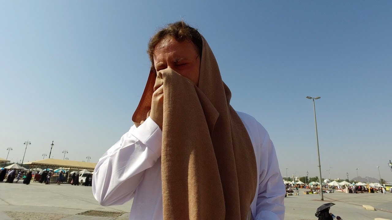 Medine, Uhud'da Umrecileri Ağlatan Sohbet