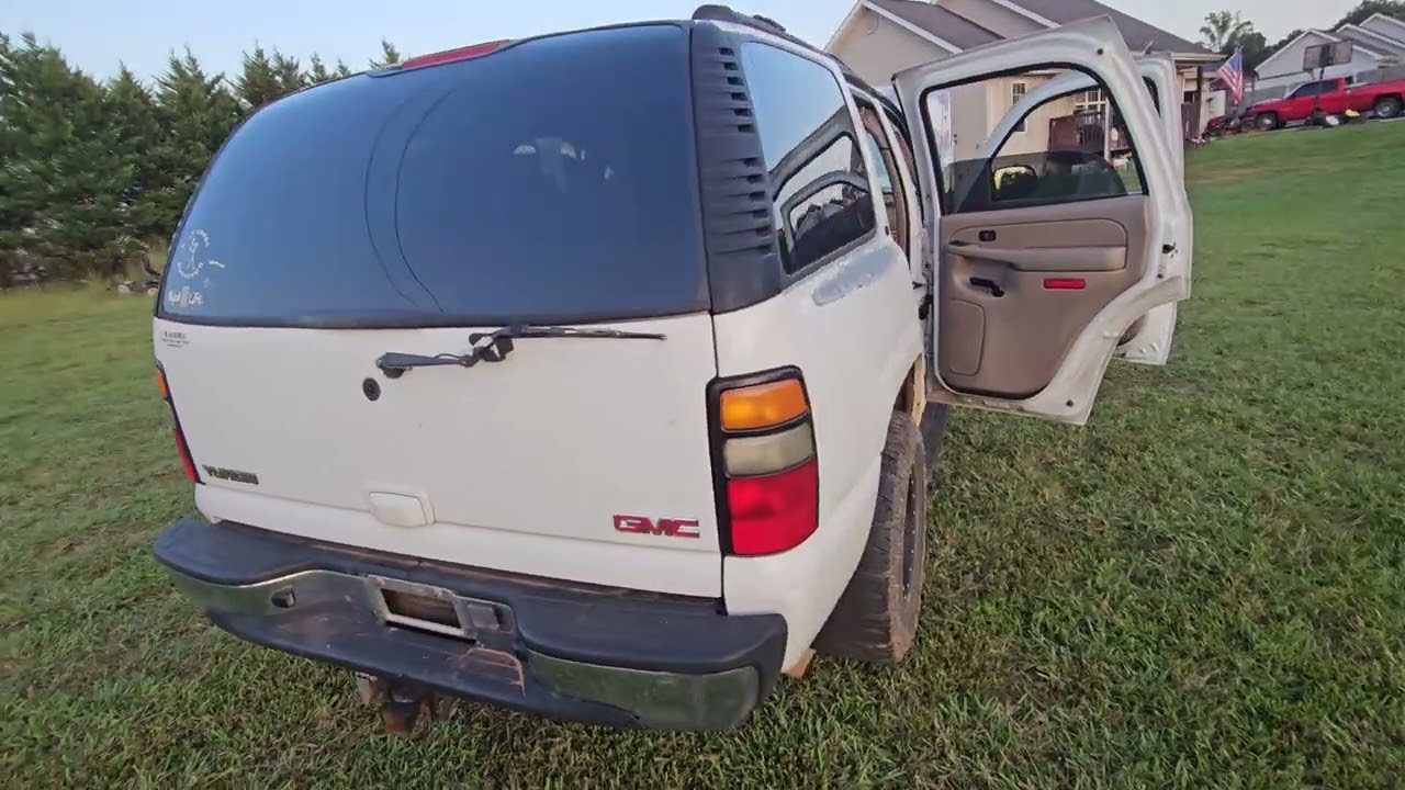 2004 GMC YUKON 