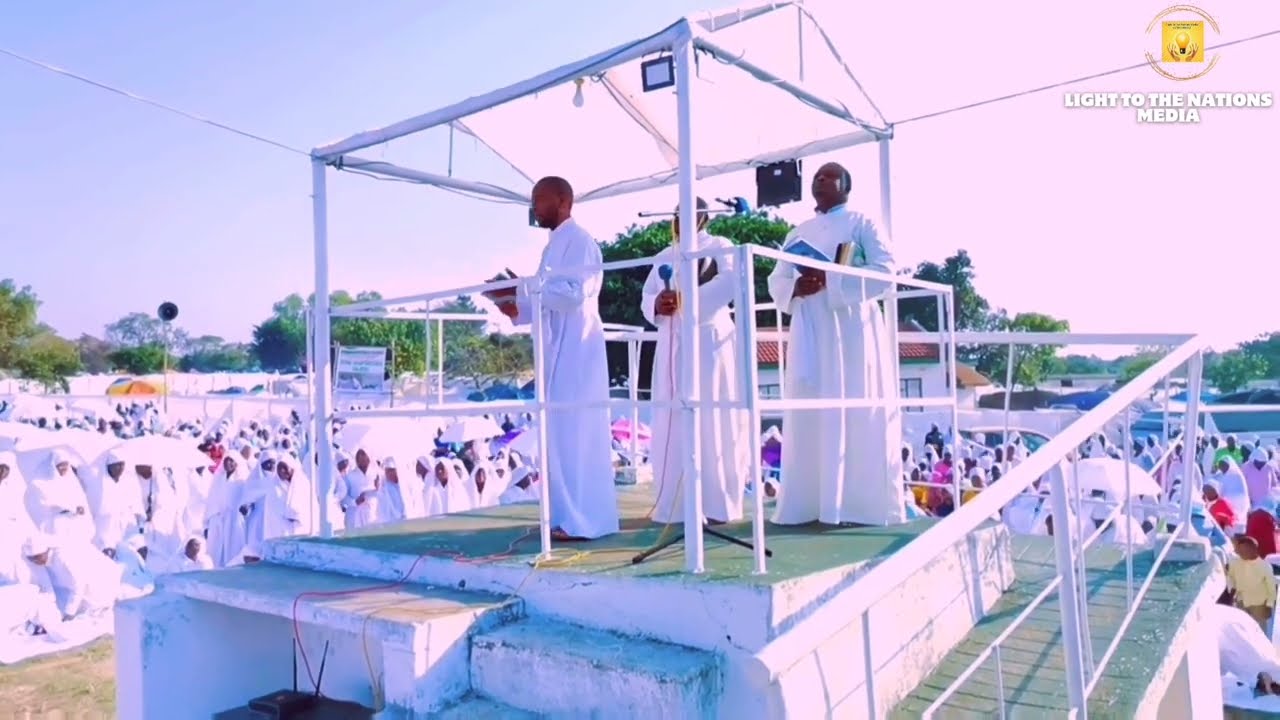 Mambo Jesu waberekwa pa Bethlehem ndiye mambo worugare