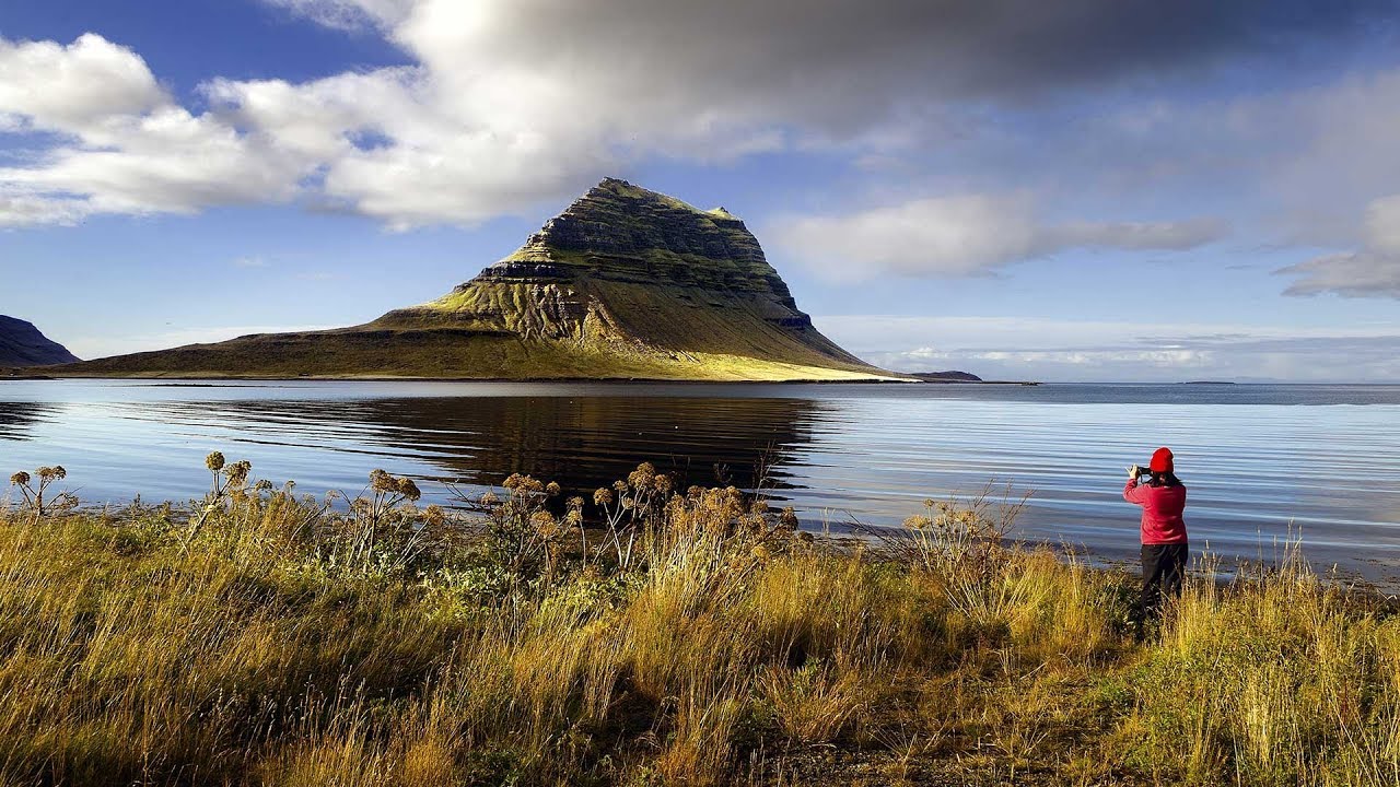 Travel in Iceland on a Guided Small Group Tour