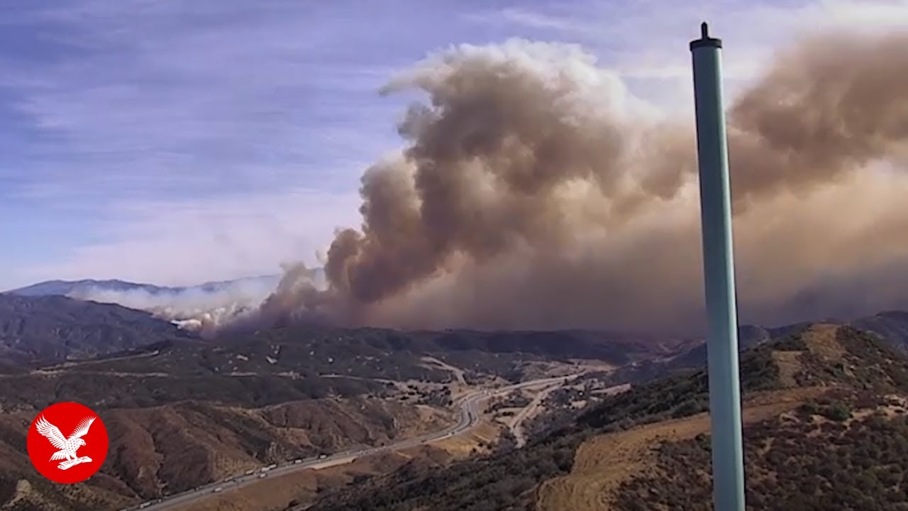 Timelapse as Castaic Hughes fire spread at 23 football fields a minute