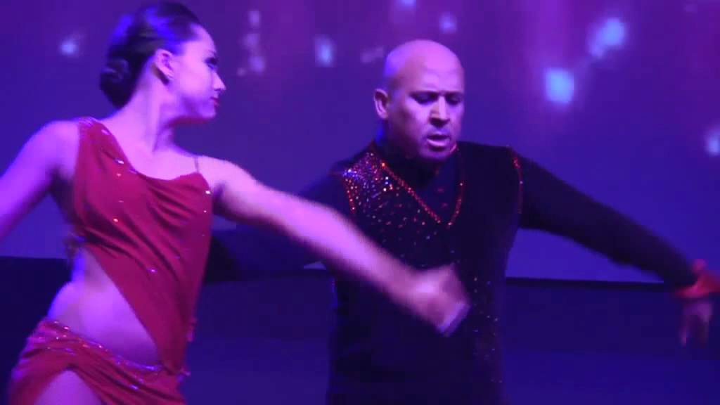 Yamulee performing at the Berlin Salsacongress 2011