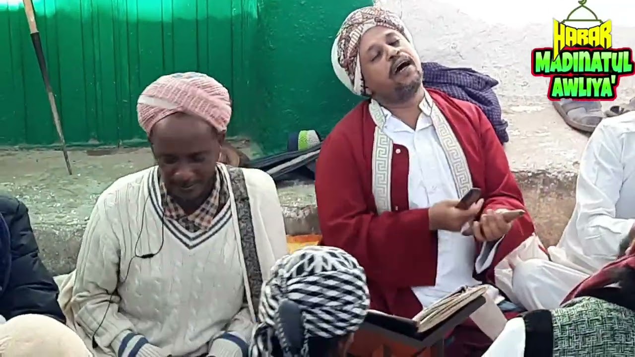 AWALO BISMILLAH, Badr, Aw Abadir. Sh. Amir Redwan #favoriteshararizikri, #mawlid #oldmawlidvideos .