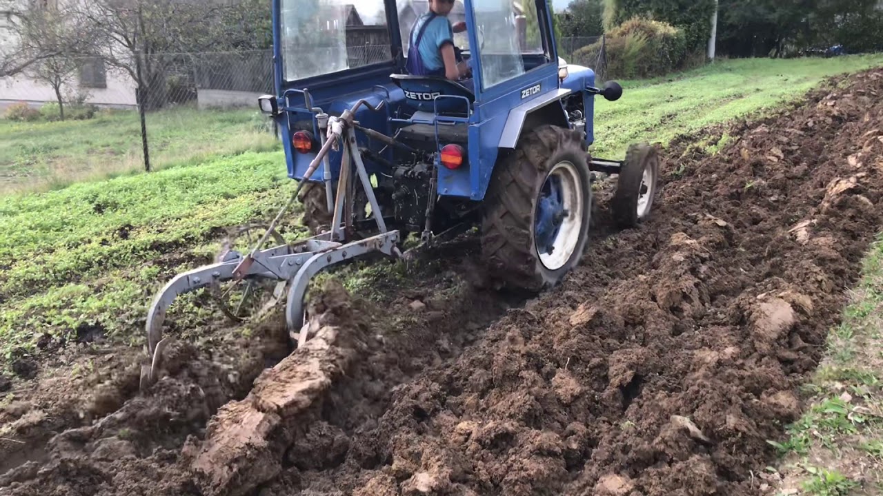 Zetor 25 | Orba pluhem PN 252
