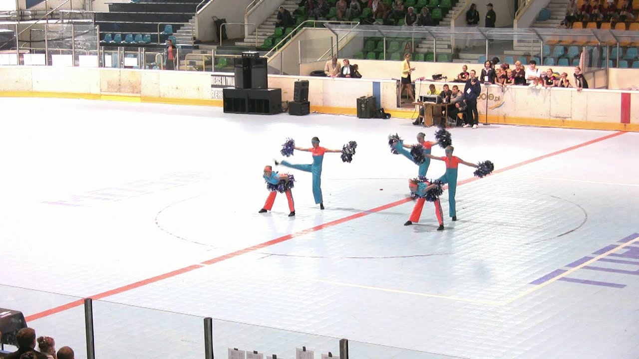 Uśmiech Tworków miniformacja pom-pom juniorki MP Opole 2012