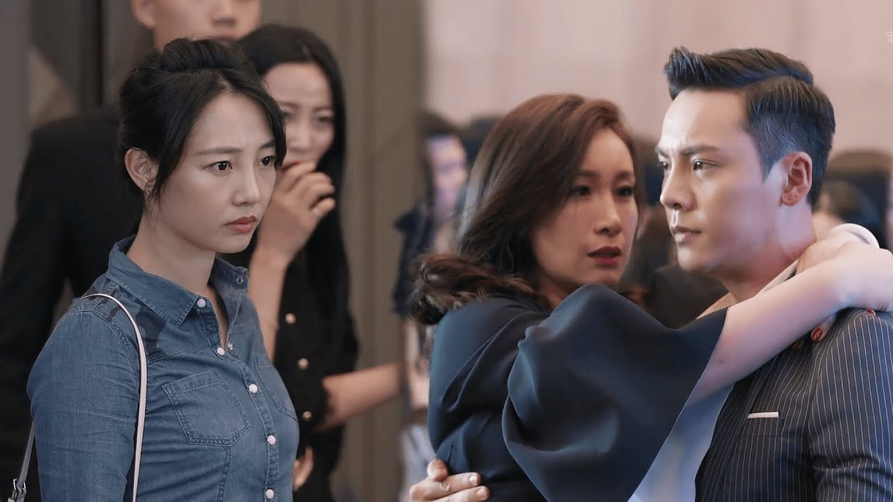 【Chinese drama】丈夫當眾保護小三無視妻子，妻子怒而提出離婚，丈夫崩潰瘋狂挽回！