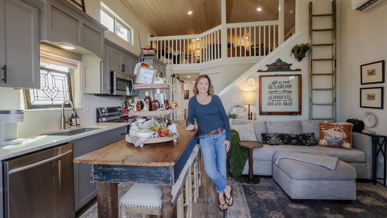 Su impresionante casita con dormitorio en planta baja y loft independiente