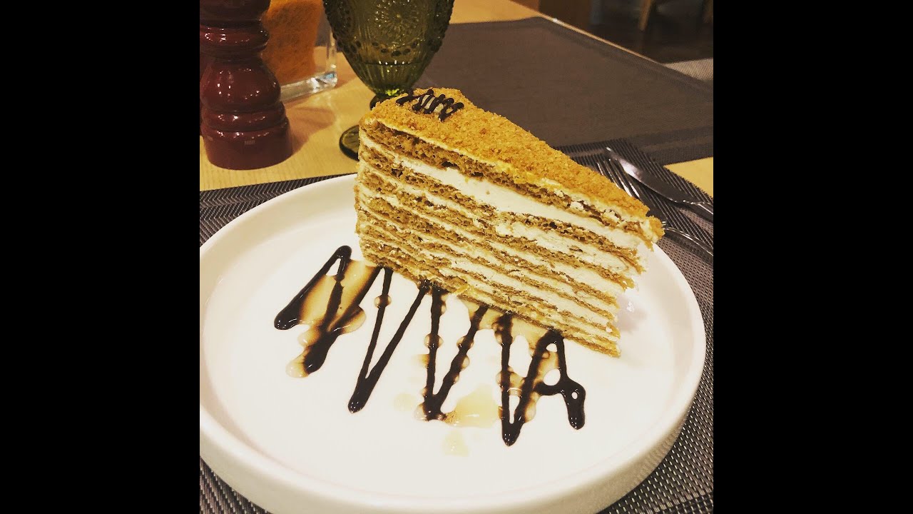 Ricetta della torta Medovik | Torta russa al miele