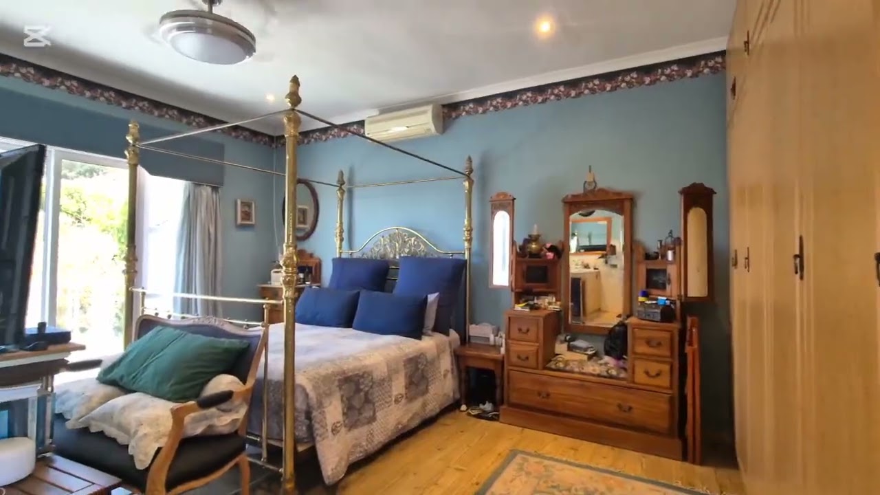Olde world charm in Heldervue