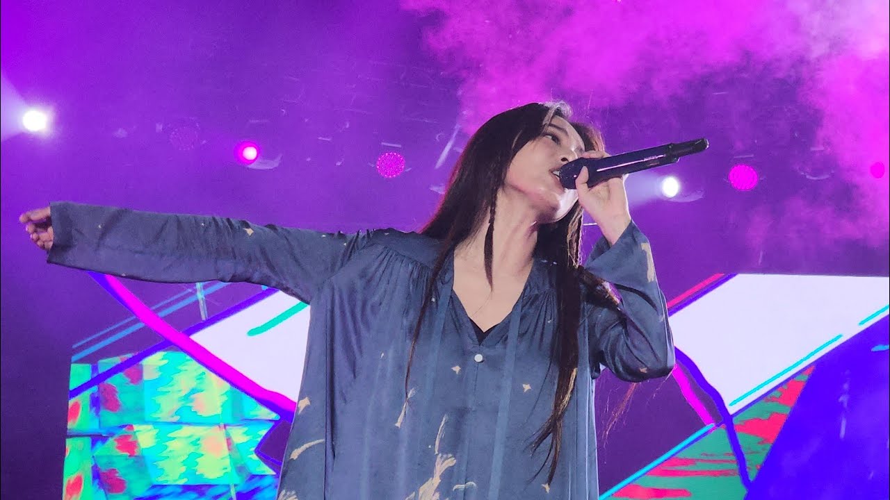 [2023.10.28] Hebe 田馥甄 4K - One Love Asia Festival Singapore 新加坡音乐节 - 完整版竖屏全程 （第一排正中間）OLAF2023