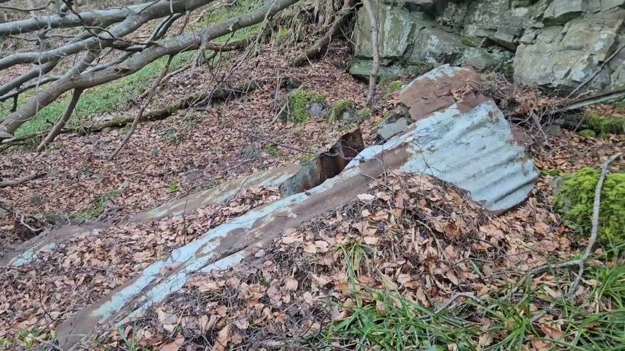 Abandoned old quarry at bin of cullen 