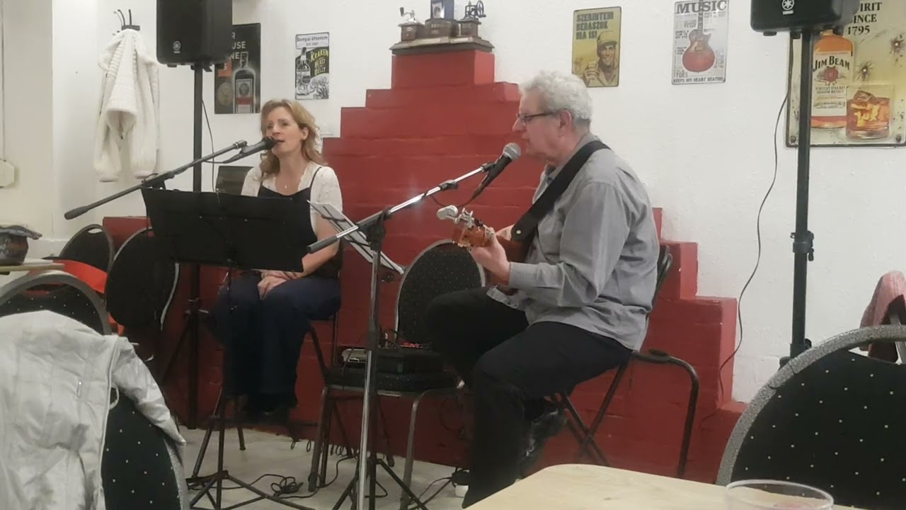 20260318 210111 Bár-Mi-Kor együttes a Bonyai étteremben