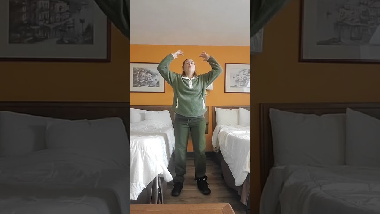 Maribella's Free Qigong: Qigong post long travel.