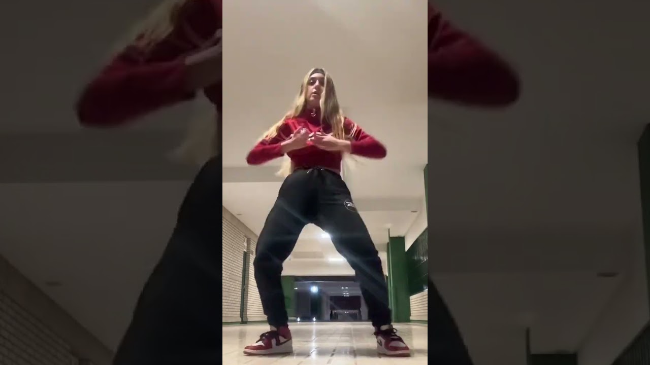 Bailando el trend de Tiktok de Delincuente de Anuel AA & Ñengo Flow & Tokischa 