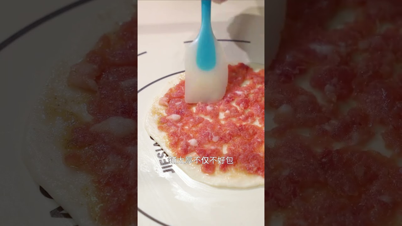 这个早餐店天天排队的葱香肉饼，原来在家做真的一点都不难，外皮酥酥的，里面一层葱花一层肉，软中带筋，越嚼越香。#葱香肉饼#营养早餐#2026家乡年 #我在江西过大年 #烟火里的江西