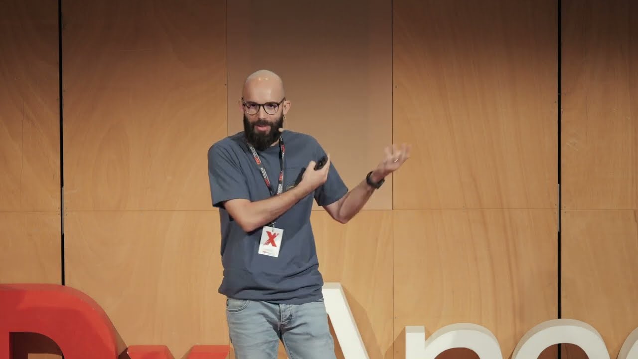 Intelligenza artificiale a scuola vuol dire solo copiare? | Lorenzo Cesaretti | TEDxAncona