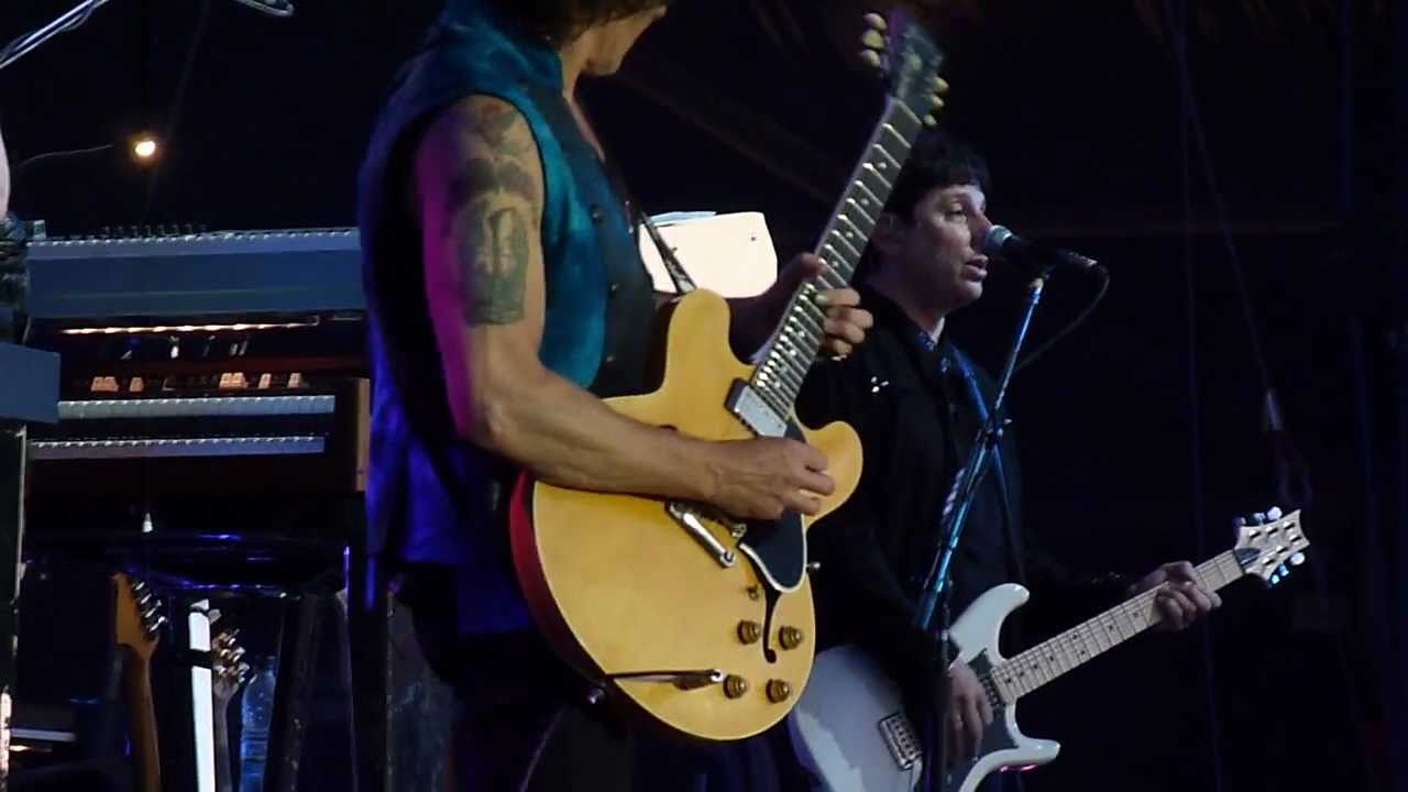 Dry county - Bon Jovi live at Hyde Park - Hard Rock Calling - London - 06.25.11