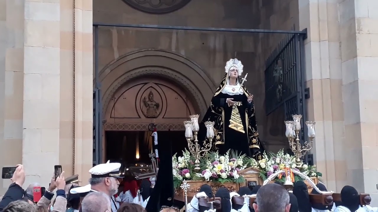 Procesión Santo Entierro. Viernes Semana Santa: Pasos Piedad. Virgen Dolorosa y Santo Sepulcro