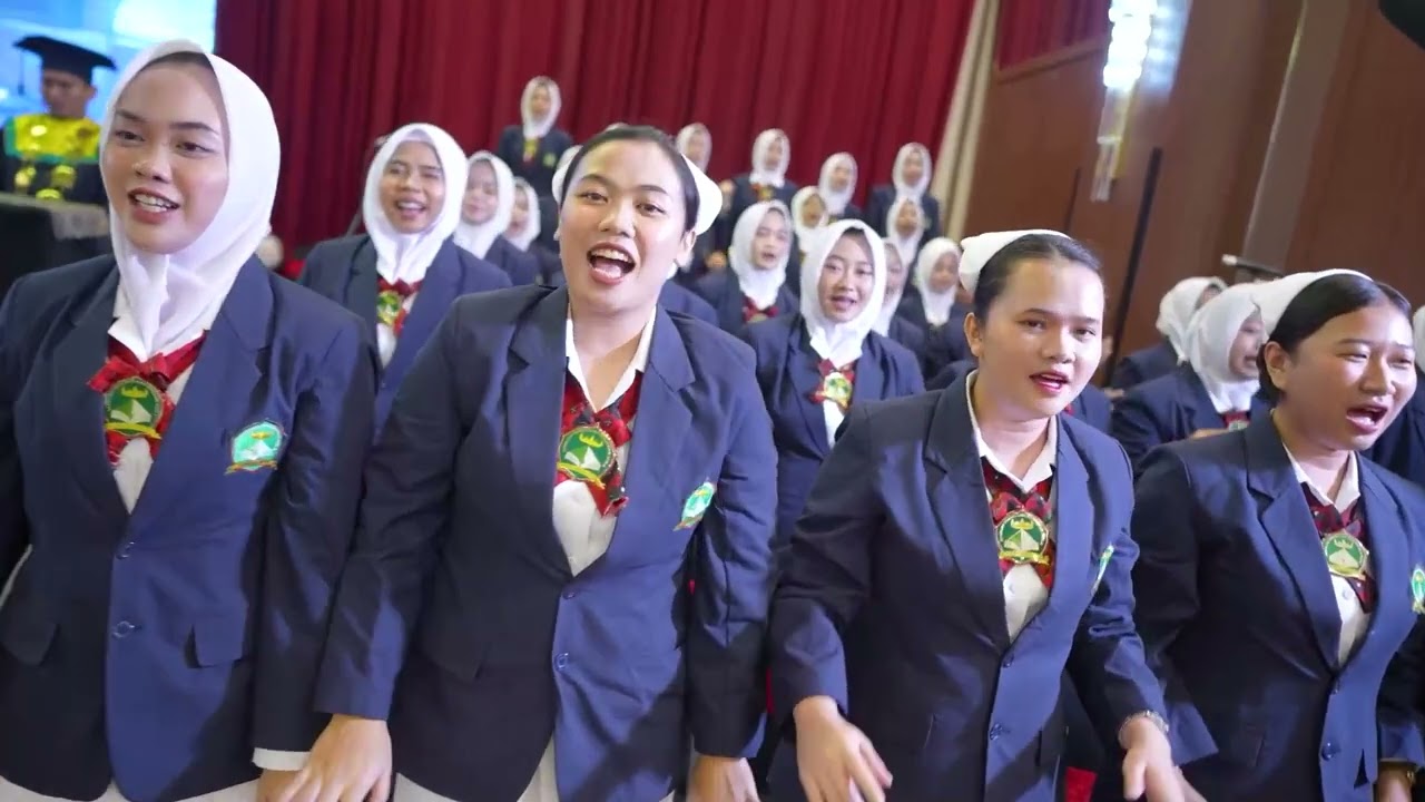 Paduan Suara Keempat Wisuda STIKes Adila 2025