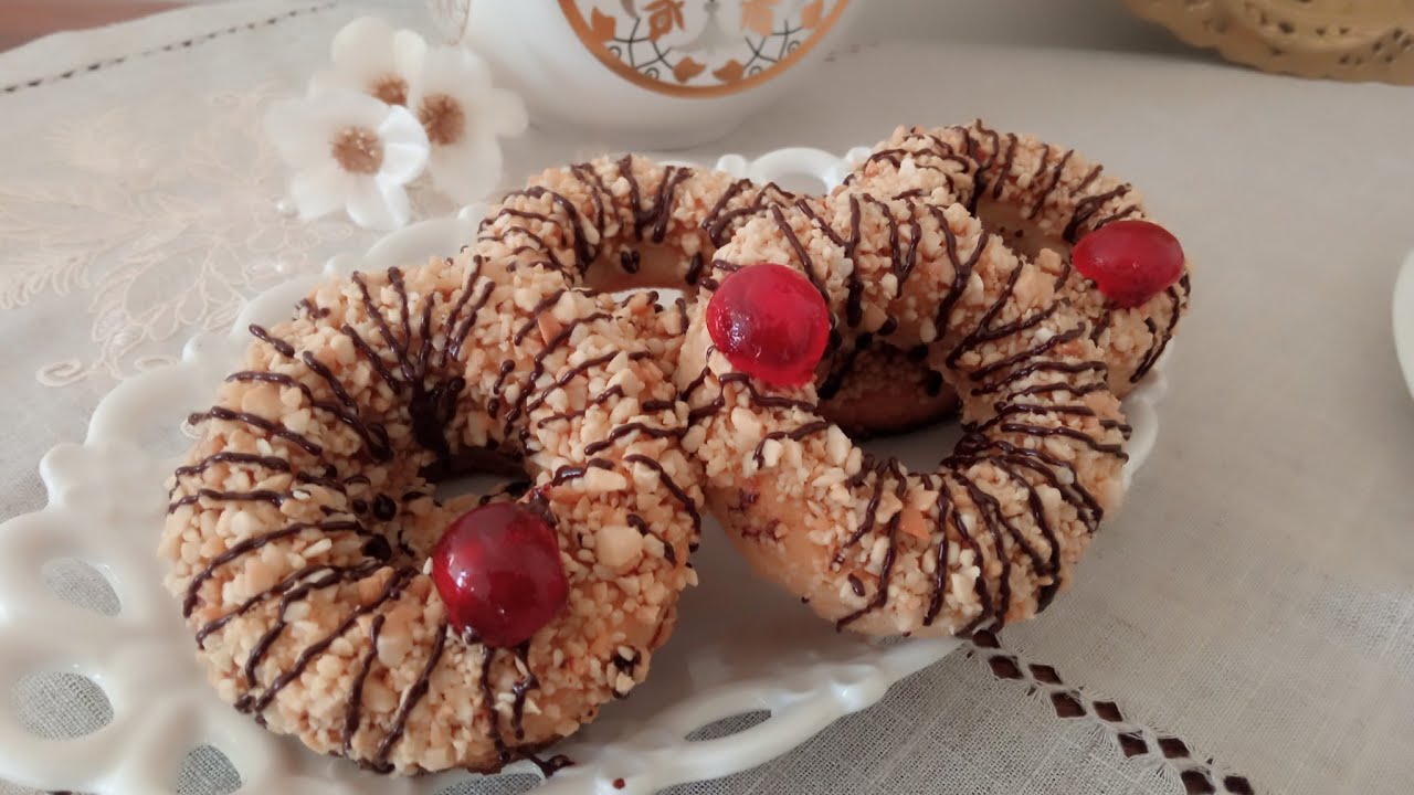 Bracelets aux cacahuètes- كعيكعات بالكوكاو الجلجلان مرمدين فى المعجون والعسل ترافقوهم بشاي منعنع