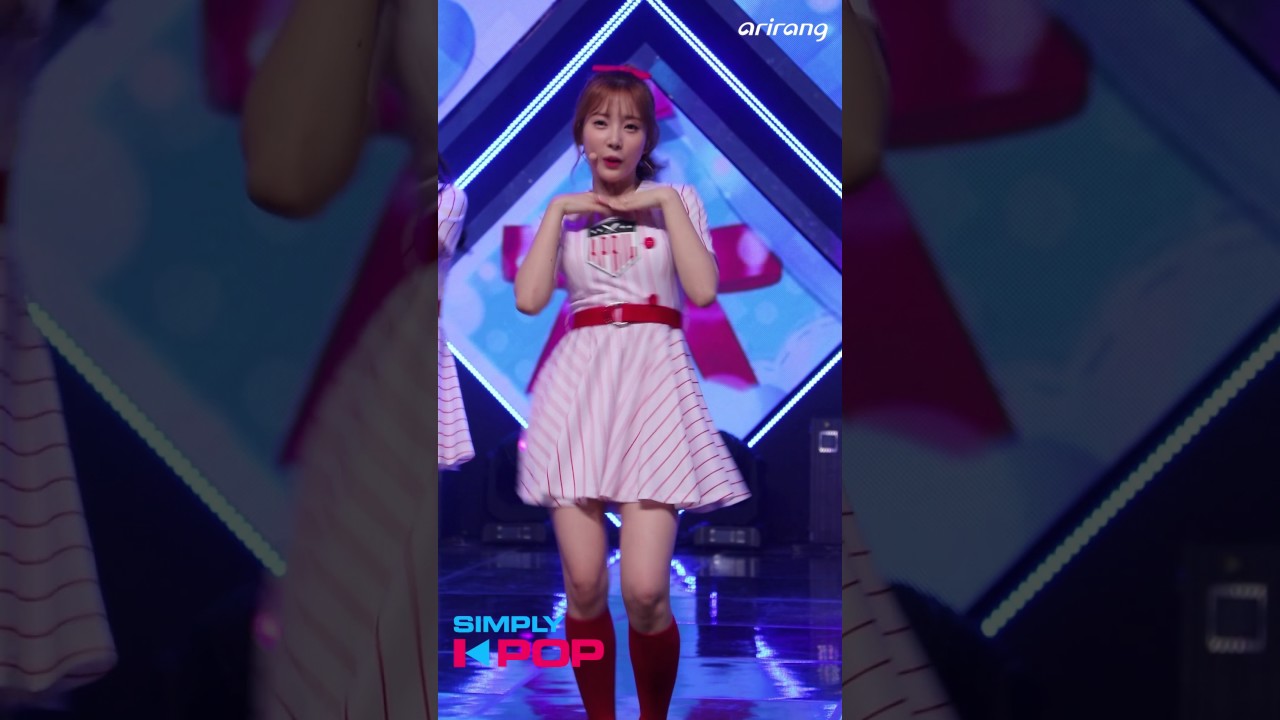 [Fancam/직캠] Chaekyung(채경) _ APRIL(에이프릴) _ MAYDAY _ Simply K-Pop _ 061617