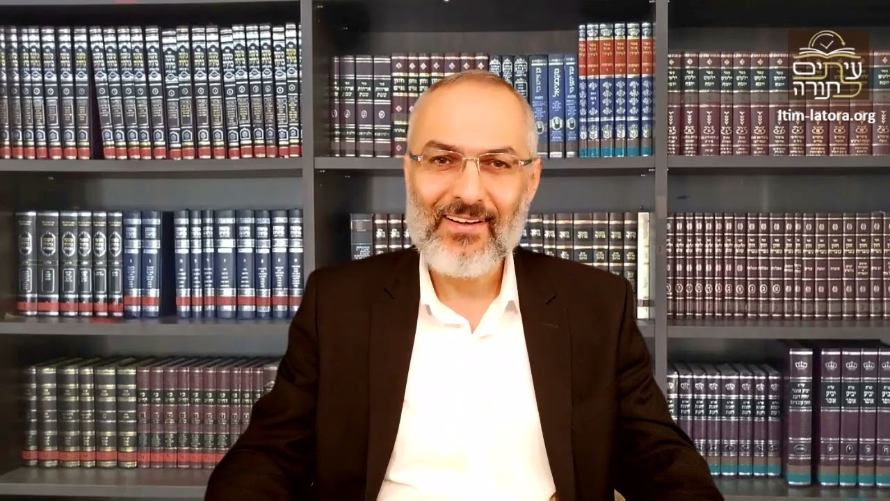הרב ירון אליה - ישיבה על ערסל והורדה של כדור שנתקע על העץ בשבת