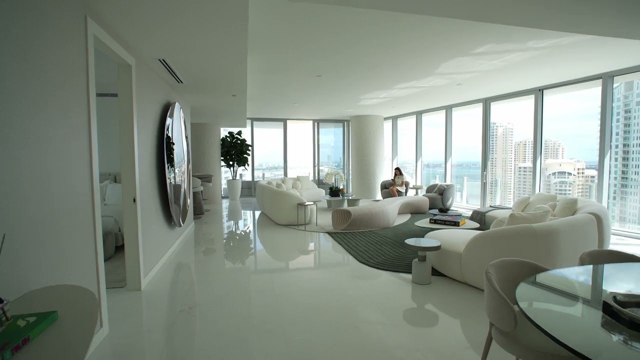 Aston Martin. Luxurios Apartments in Miami