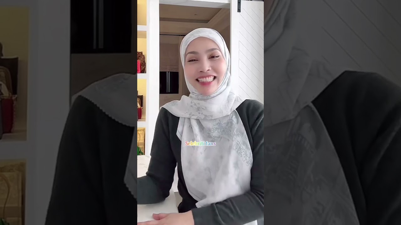 Kak Yatie  “ mak kak Yatie bukan macam Dato Vida nak transfer 50 Ribu macam tu je ngan anak”