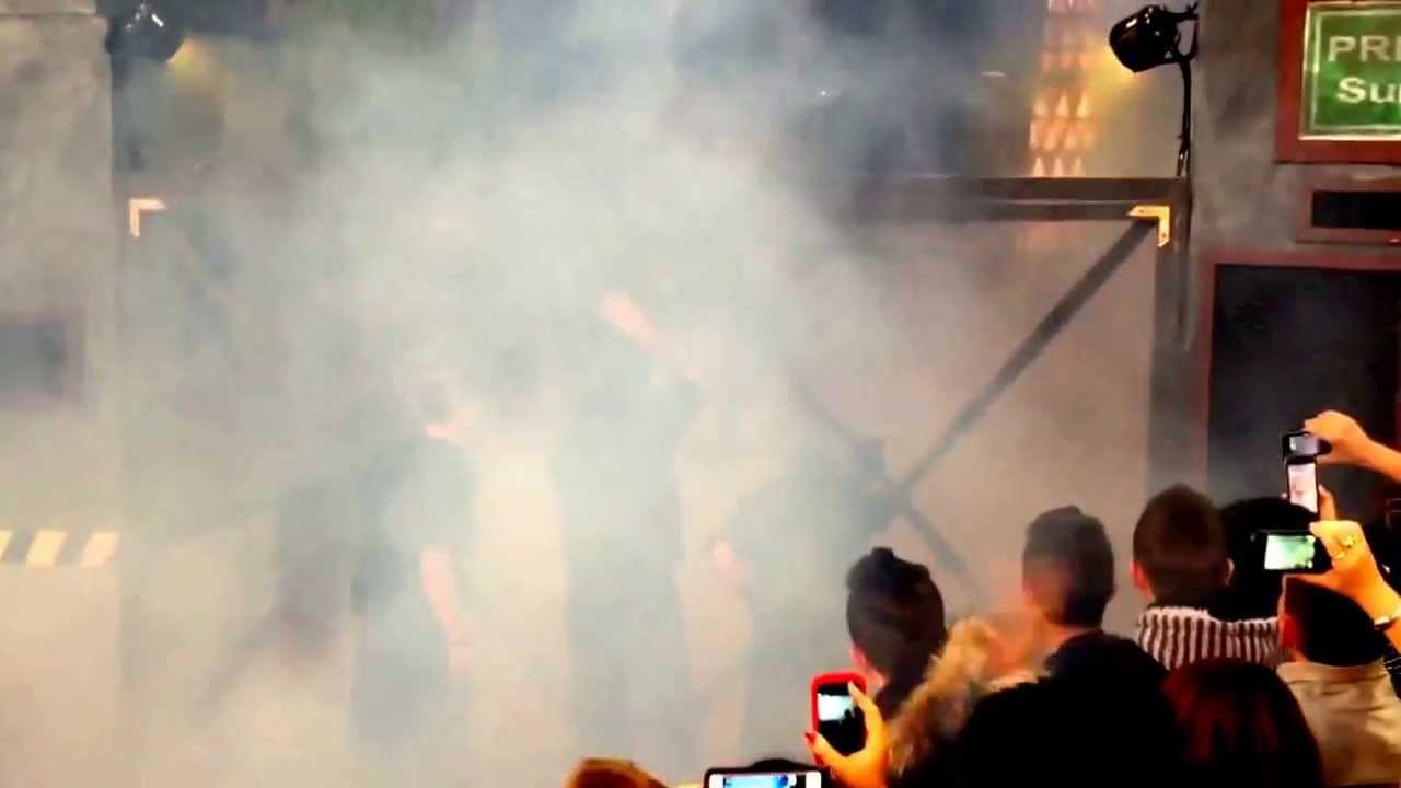 Parada zombie final (Parque de Atracciones de Madrid) Halloween 2013