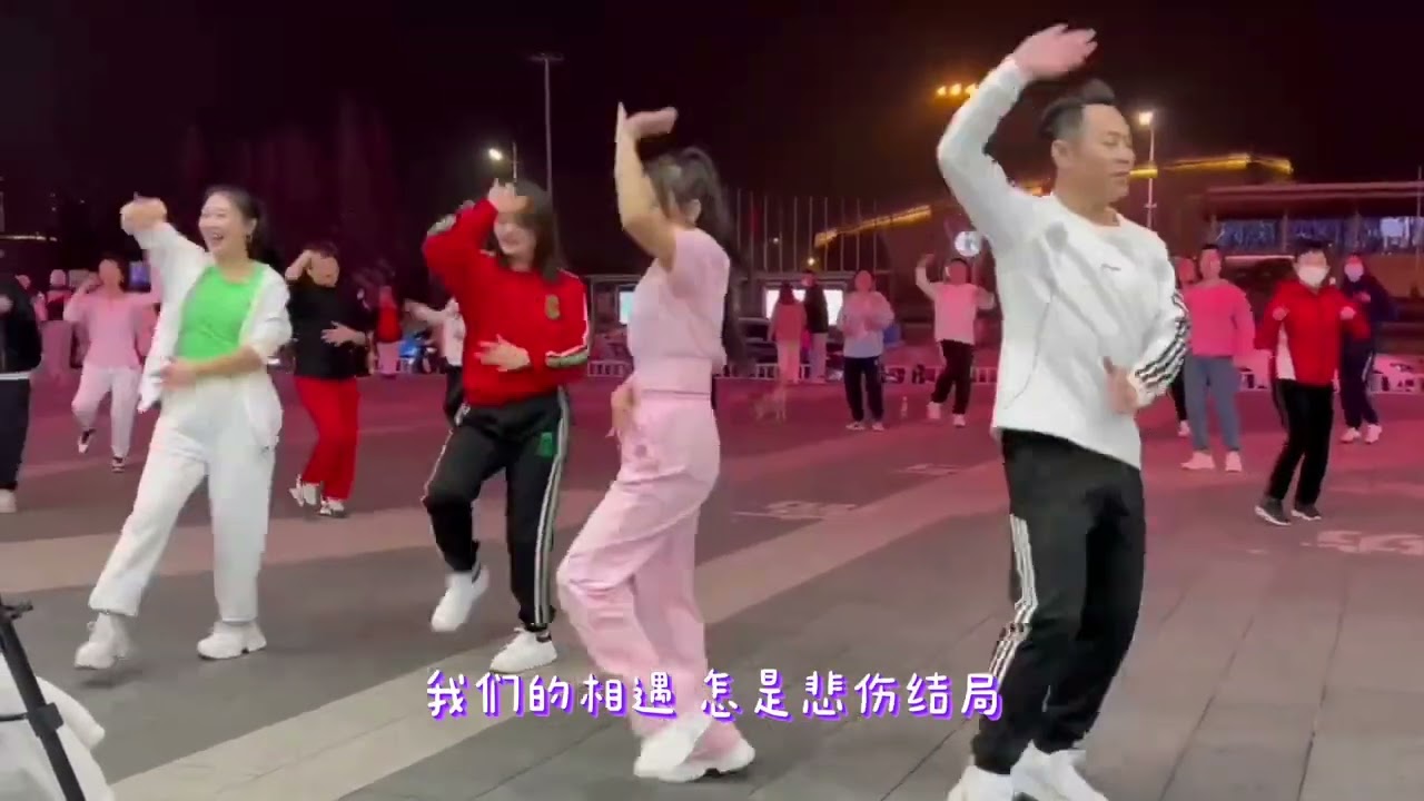 想问情深有几许，这是第一次跳这个舞的视频，刻苦学习的样子多可爱！