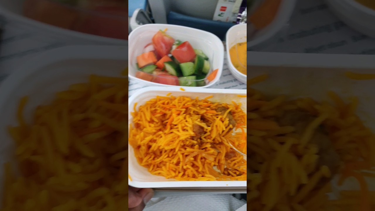 Food in Saudi Airlines  l Economy class #saudiarabia #saudiairlines #food #airlines