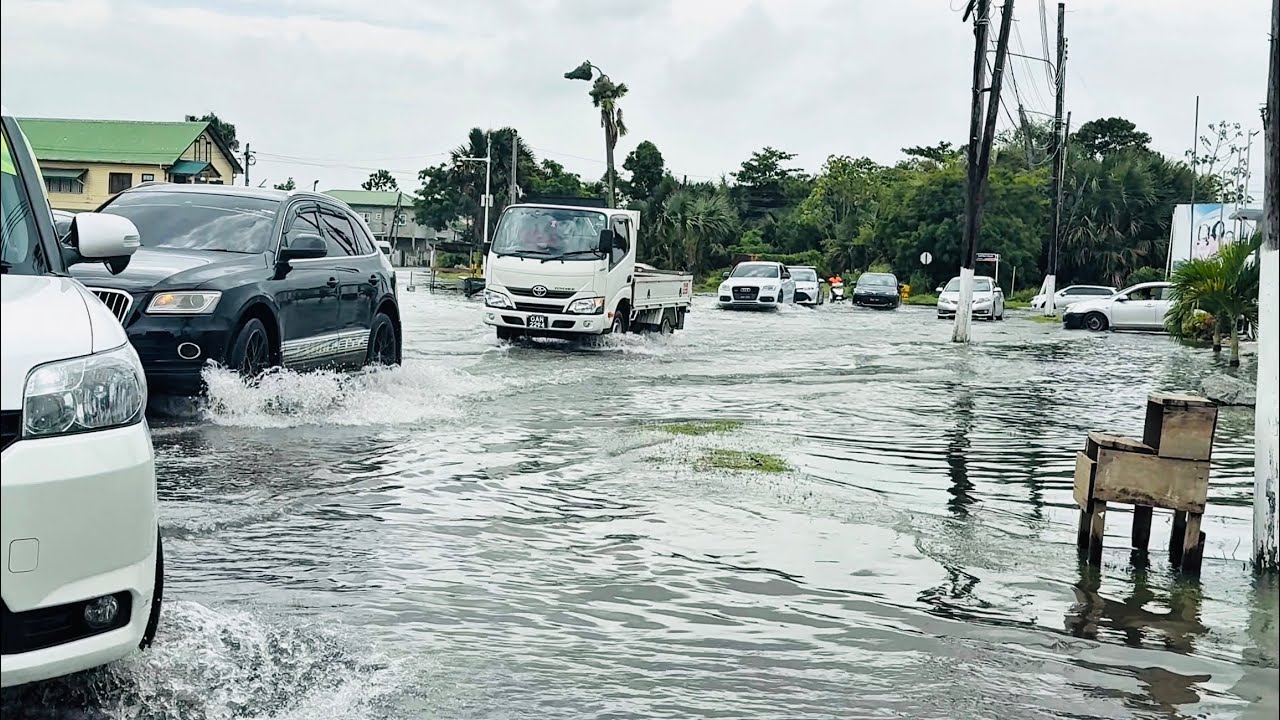 HEAVY RAIN IN GEORGETOWN GUYANA 