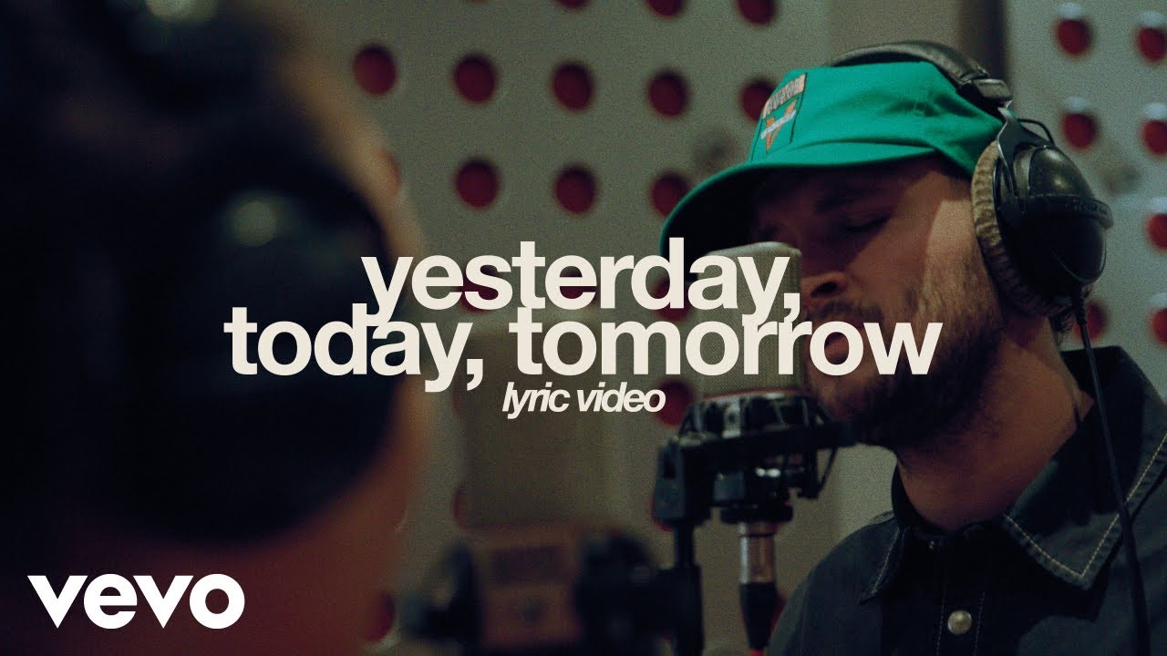 Aodh&aacute;n King - Yesterday, Today & Tomorrow (feat. Griff) (Official Lyric Video)