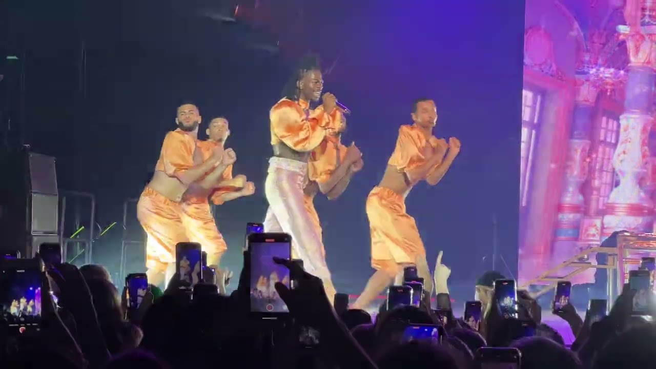 Lil Nas X - THATS WHAT I WANT (Live in Sydney 2023)