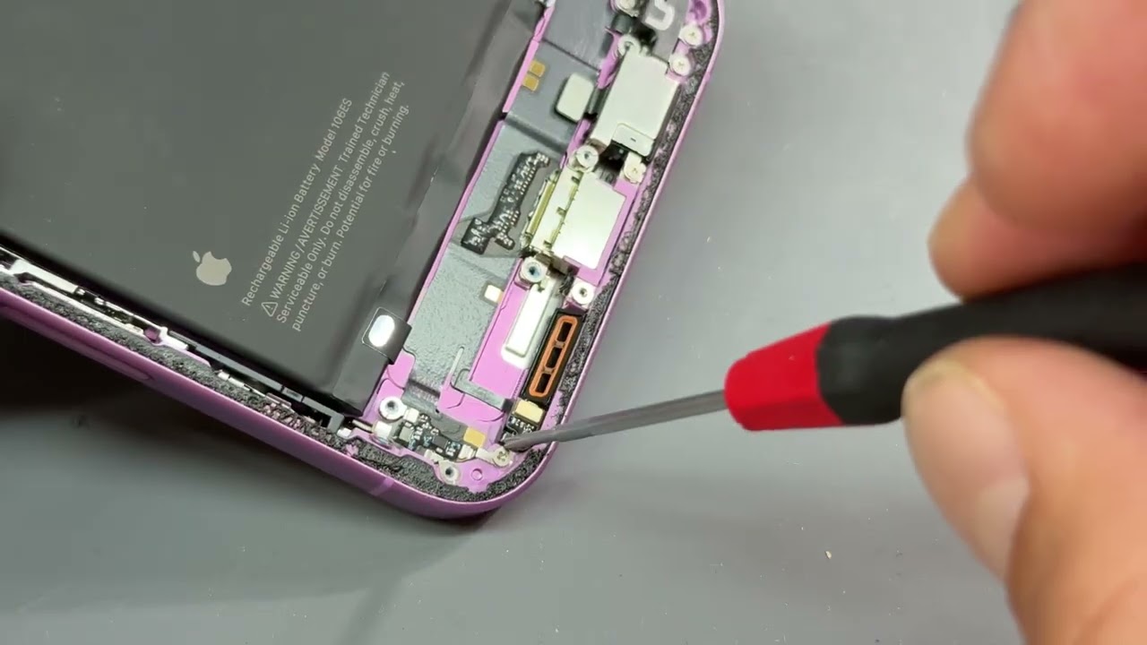 Замена оригинального зарядного порта iPhone 16 Plus — полное пошаговое руководство по ремонту!