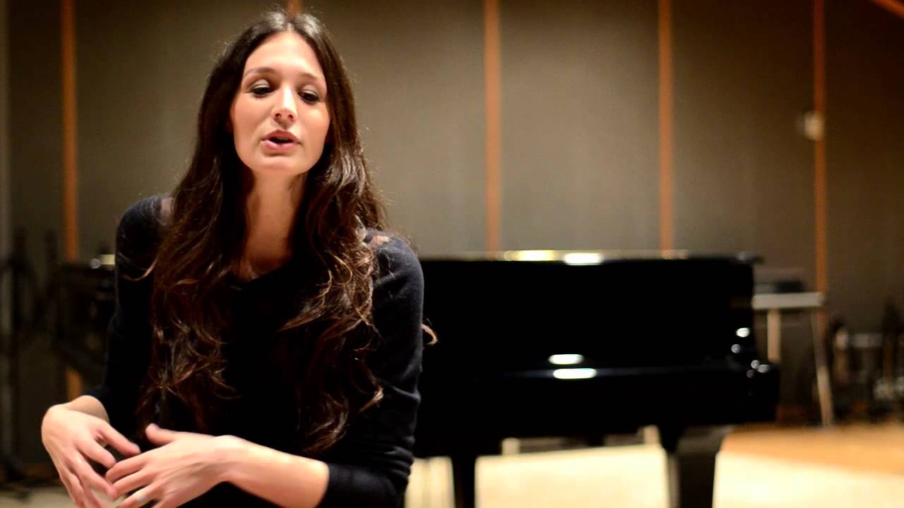 Pauline - Interview par Armonie Loves Music