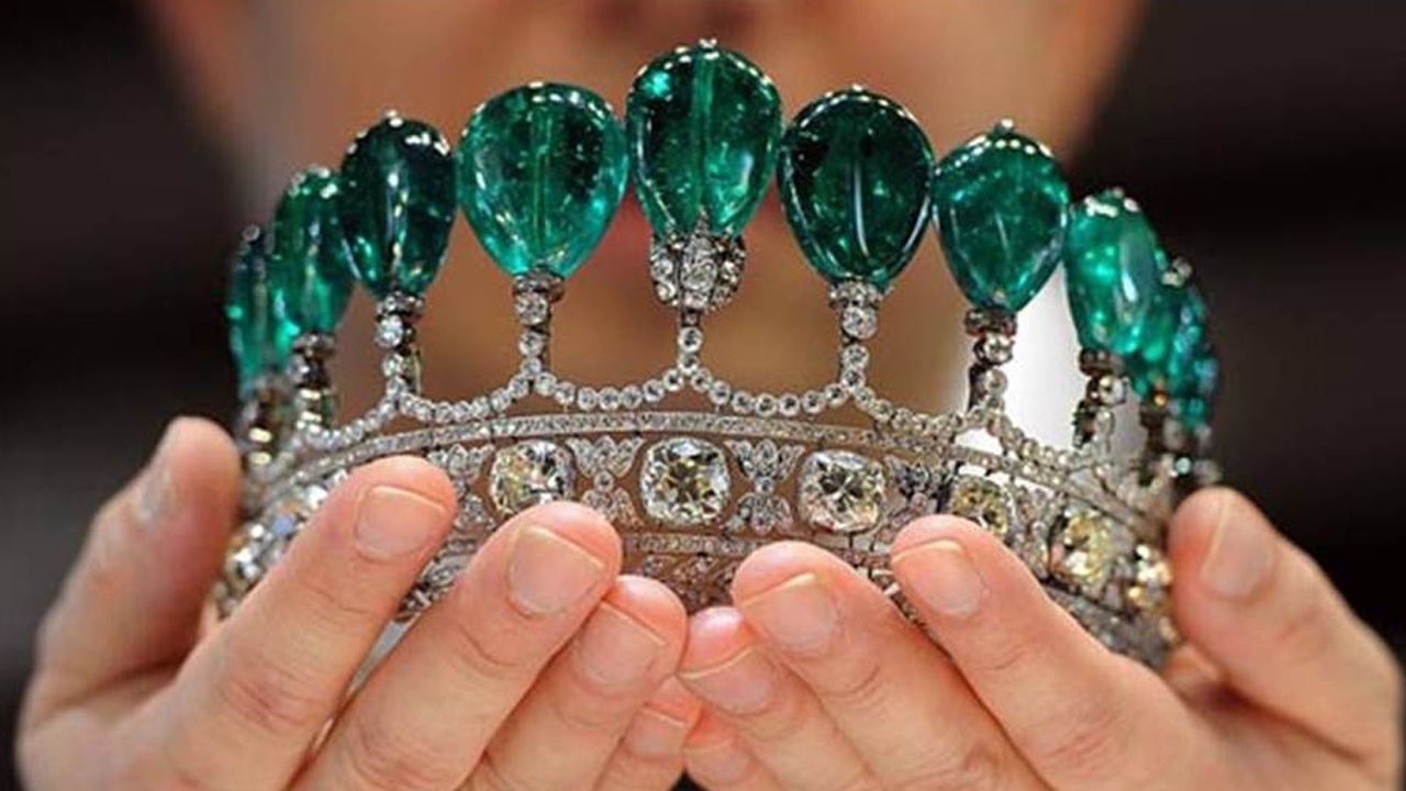 Top 10 Most Expensive Antiques In The World || Pastimers