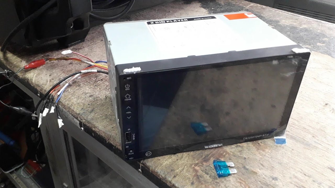 Se apaga y se prende,  esto pasa en algunos modelos.