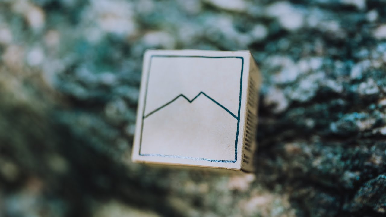 Unboxing the Plastic Peak from Luftverk and CLYW