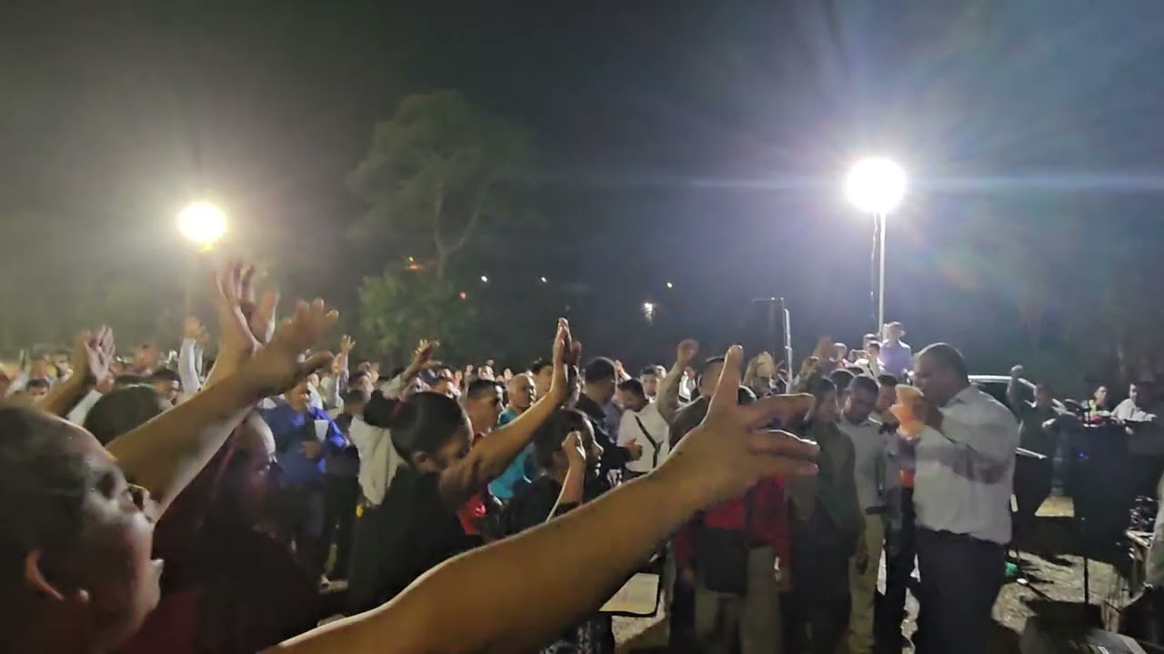 mensaje del Evangelista Victor Alemán sector 2 campaña en Nueva esperanza