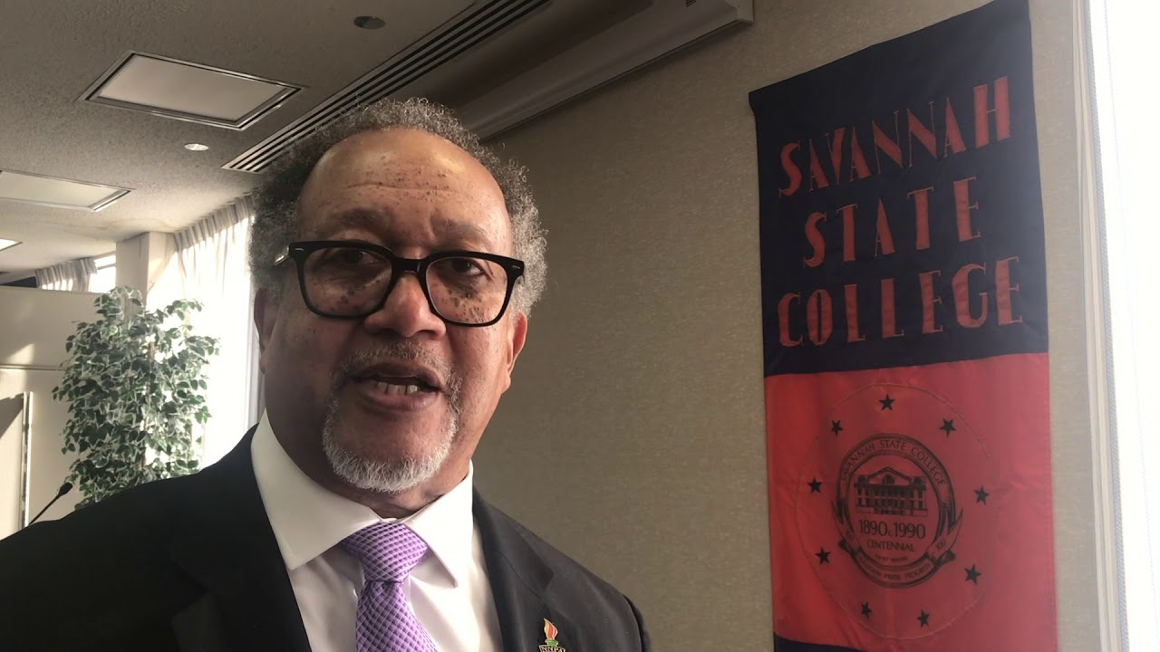 Civil Rights activist Ben Chavis addresses Savannah State University
